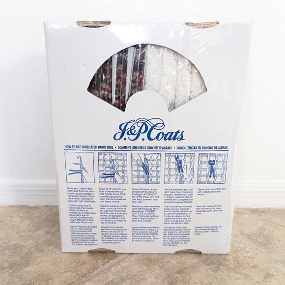 J&P COATS Kit 1998 Latch Hook Christmas Puppy 20" x 27" 25518 READ - Picture 7 of 9